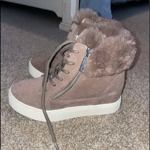 Women’s JSlides